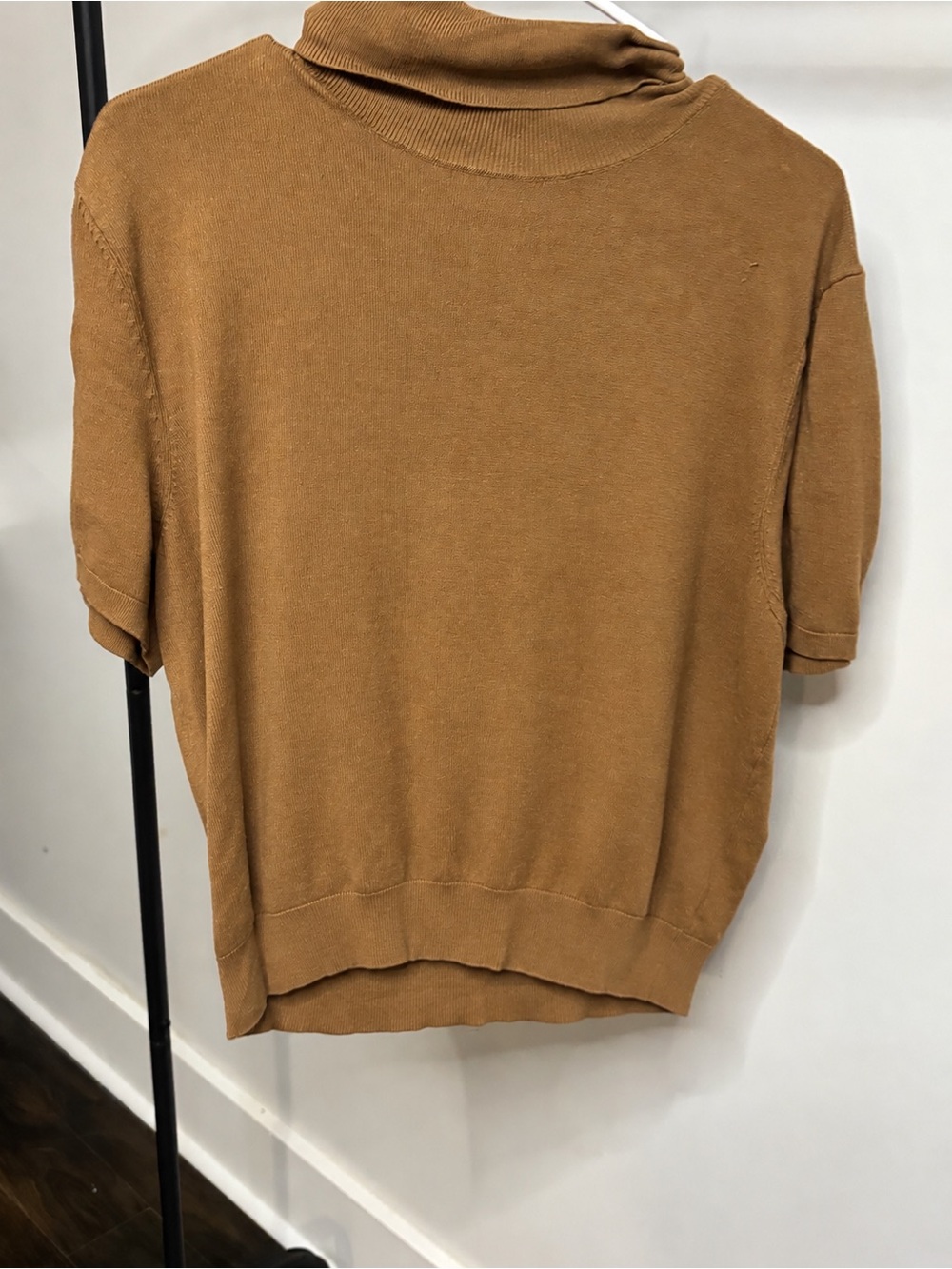 H&M Short Sleeve Turtleneck Top in Camel Brown